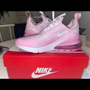 Nike Air Max 270